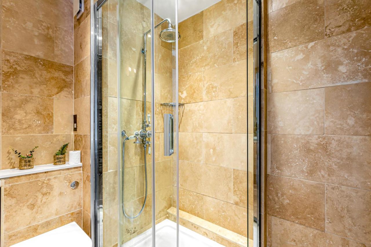 Charming Studio Flat Close To Holborn Station London Exteriör bild